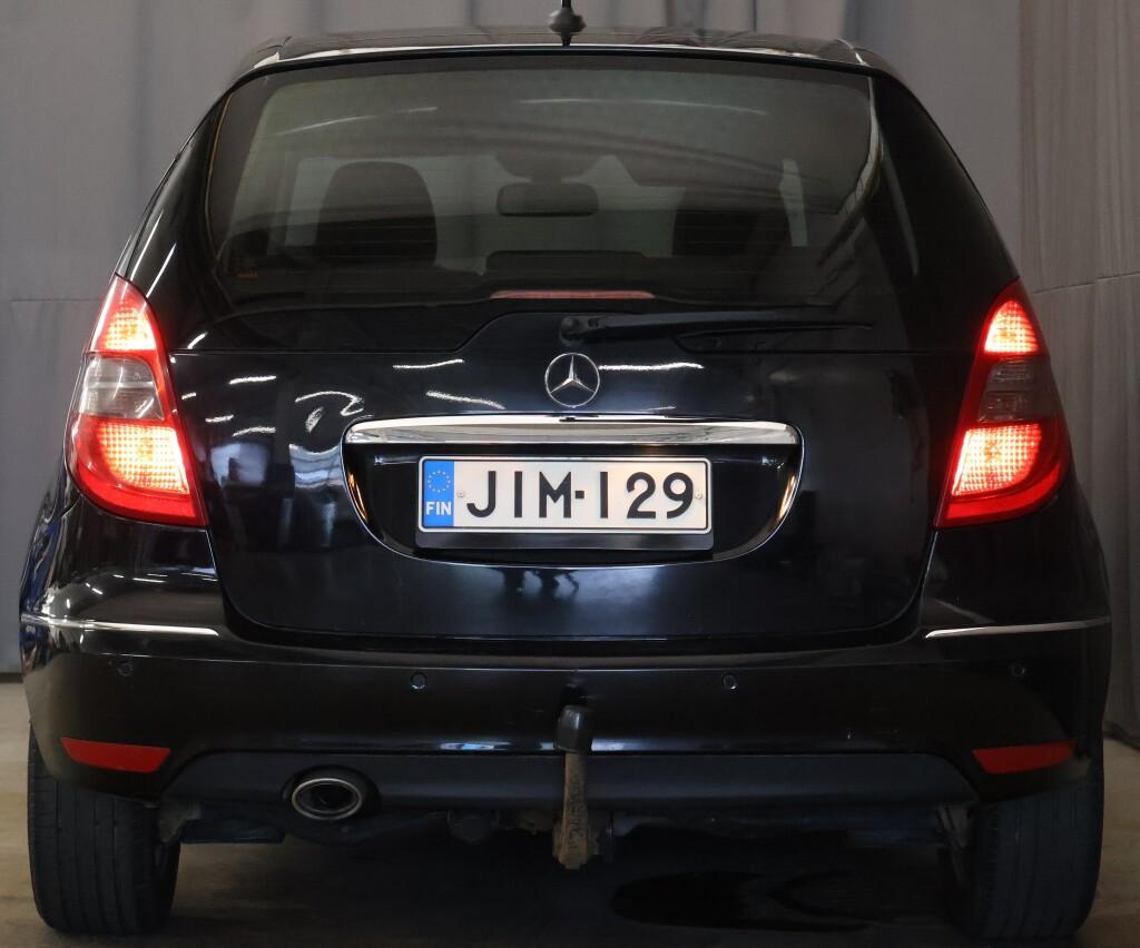 MERCEDES-BENZ A 5