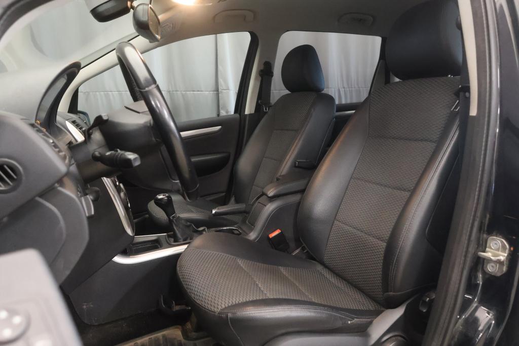MERCEDES-BENZ A 8