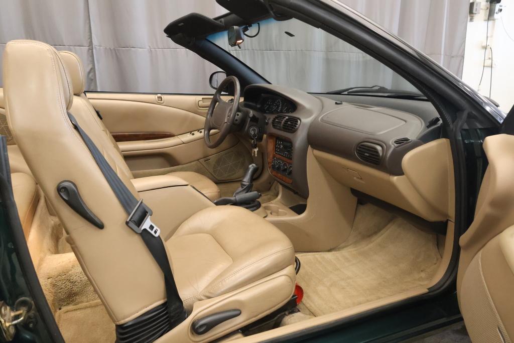 CHRYSLER Stratus 12