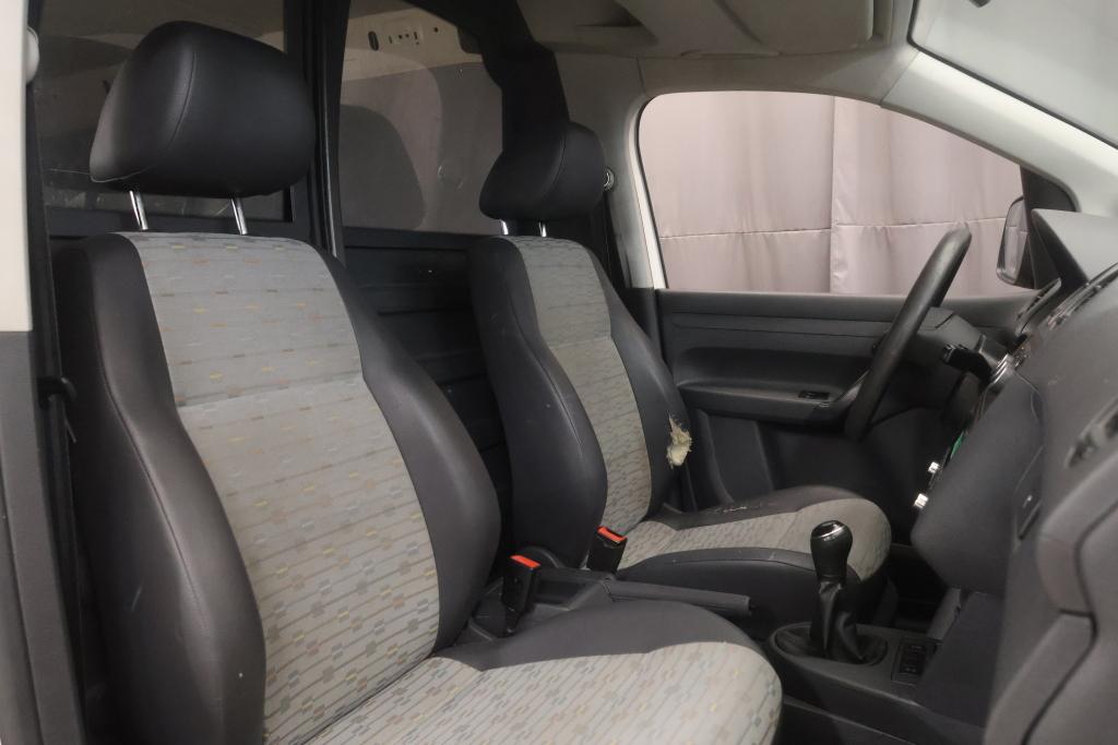 VOLKSWAGEN Caddy Maxi 13