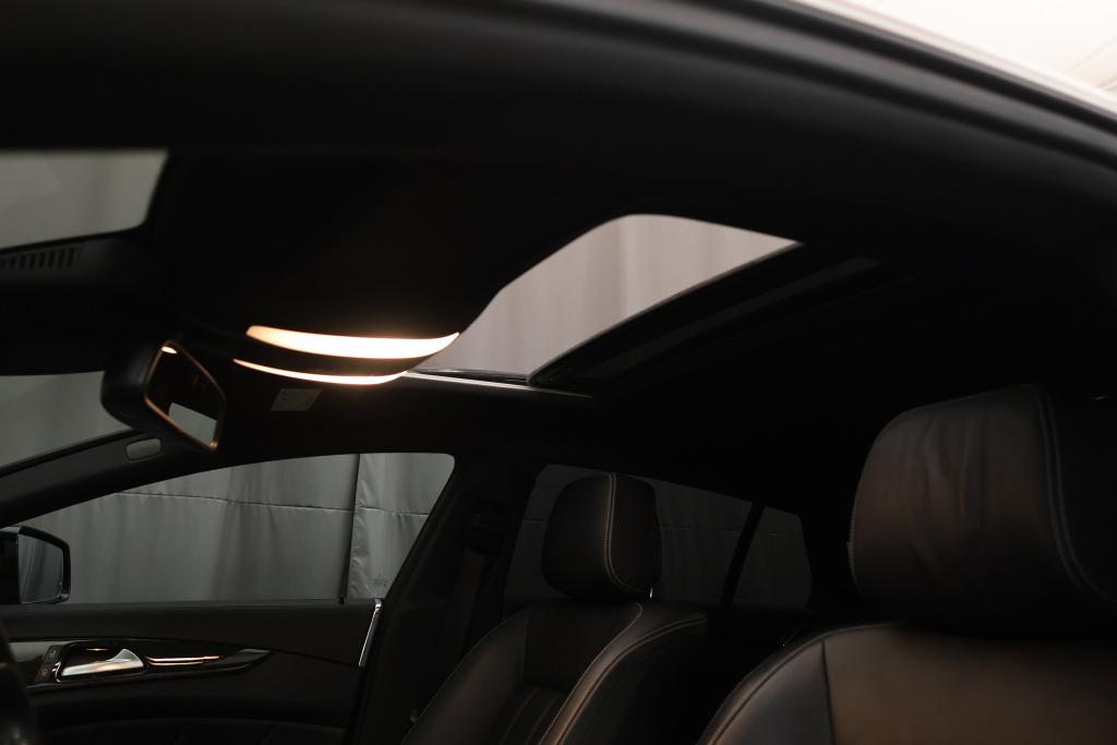 MERCEDES-BENZ CLS 10