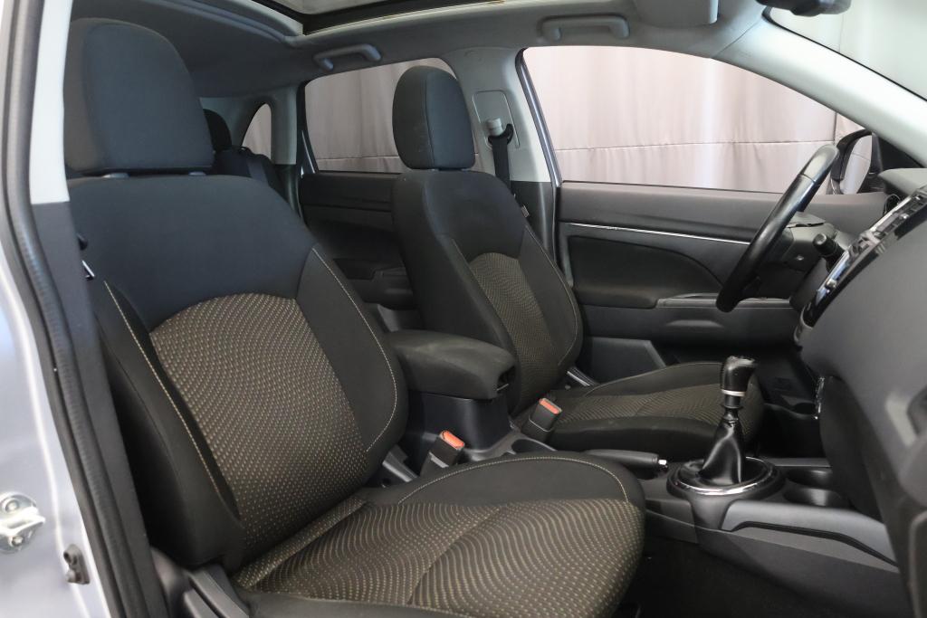 MITSUBISHI ASX 13