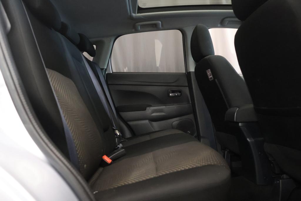 MITSUBISHI ASX 14