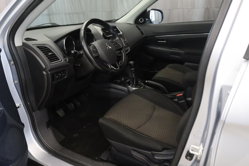 MITSUBISHI ASX 8