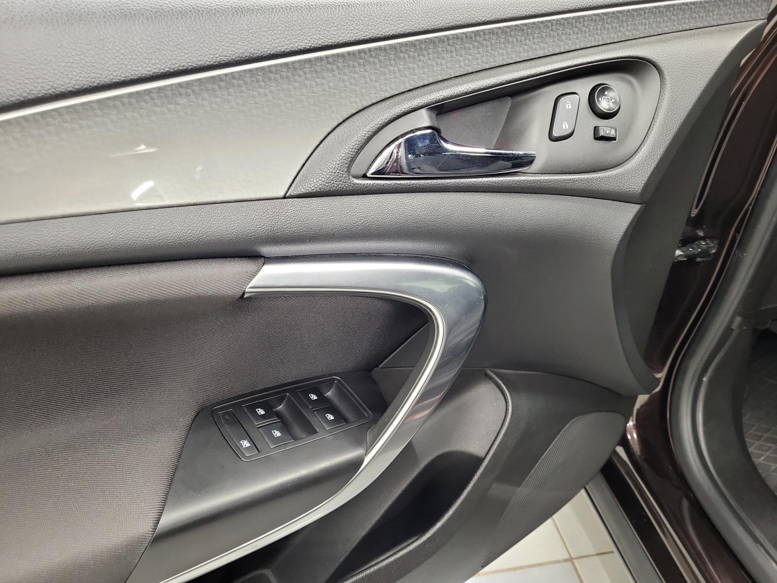 OPEL Insignia 2014