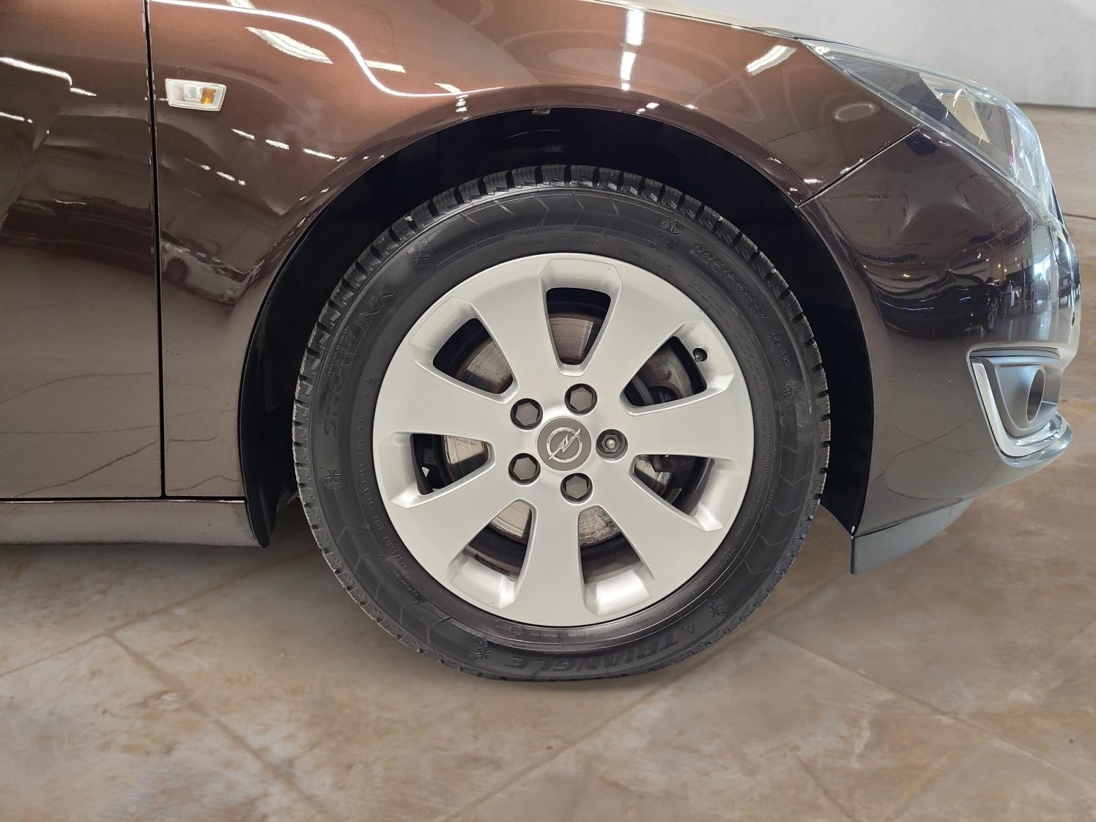 OPEL Insignia 2014