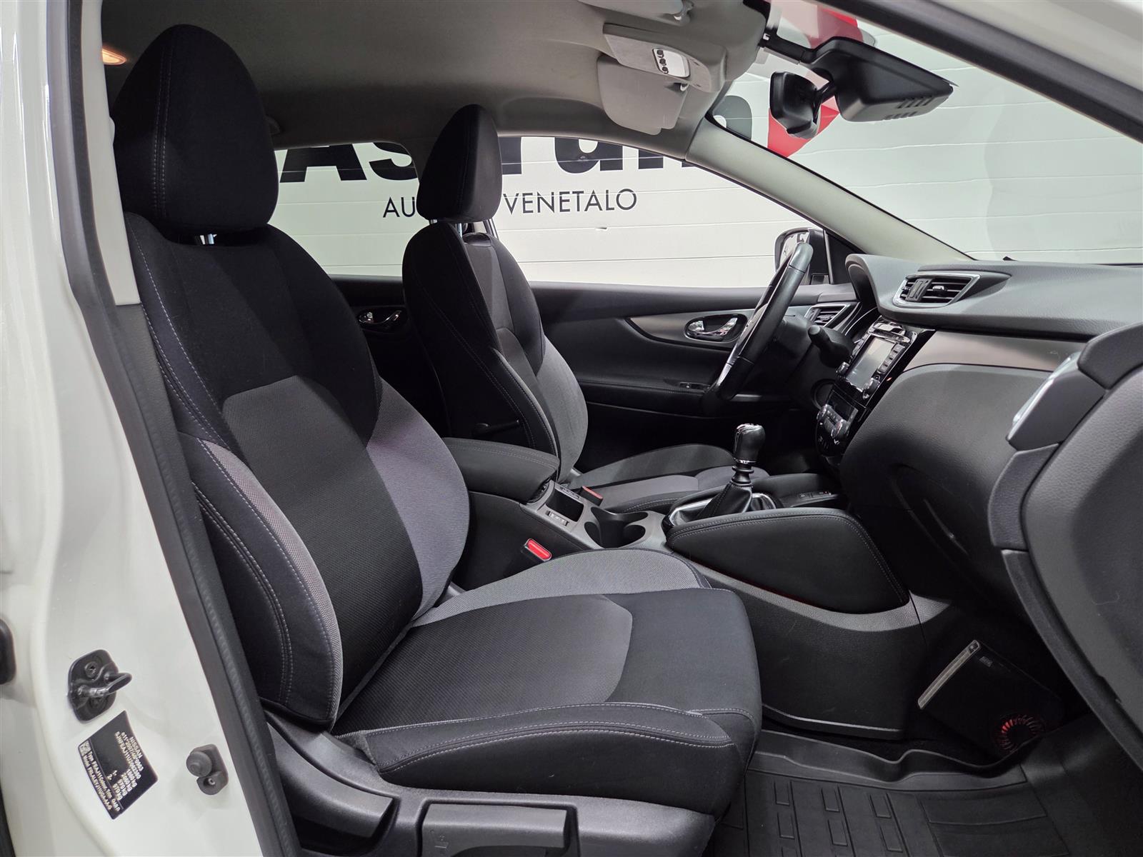 NISSAN Qashqai 2019
