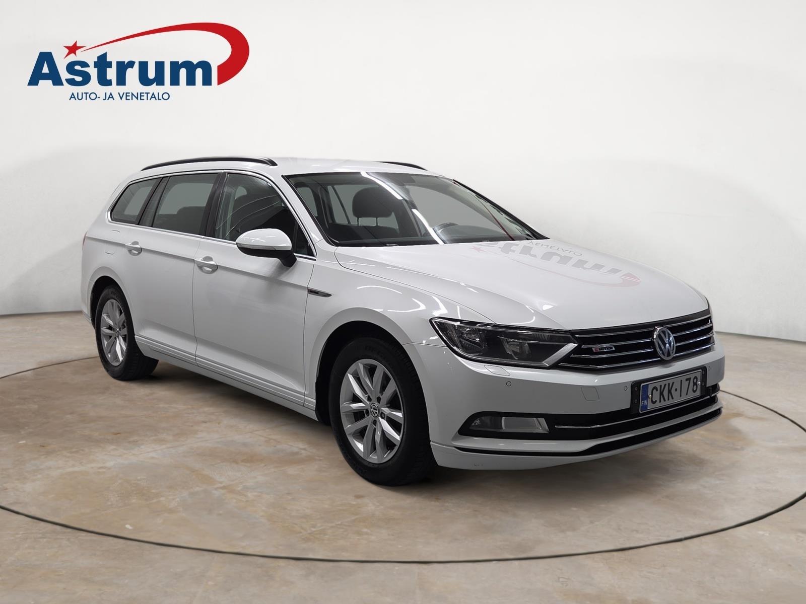 VOLKSWAGEN PASSAT 2016