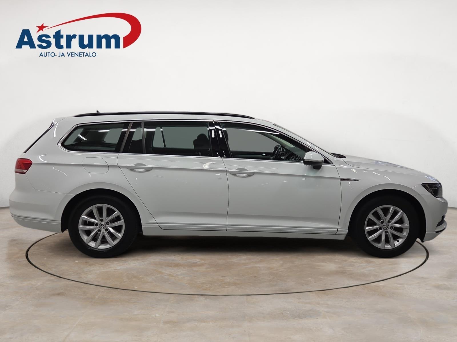 VOLKSWAGEN PASSAT 2016