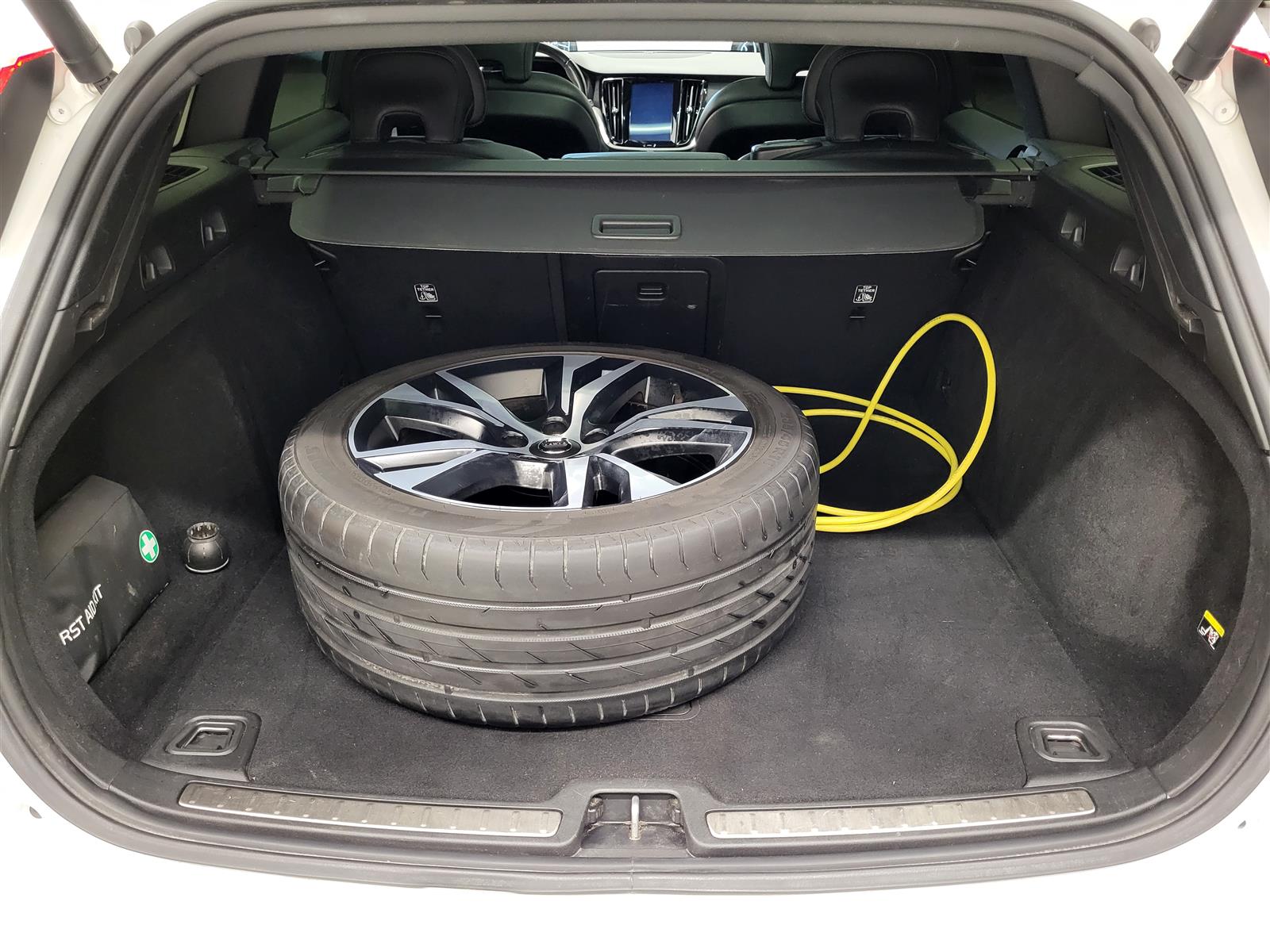 VOLVO V60 2019