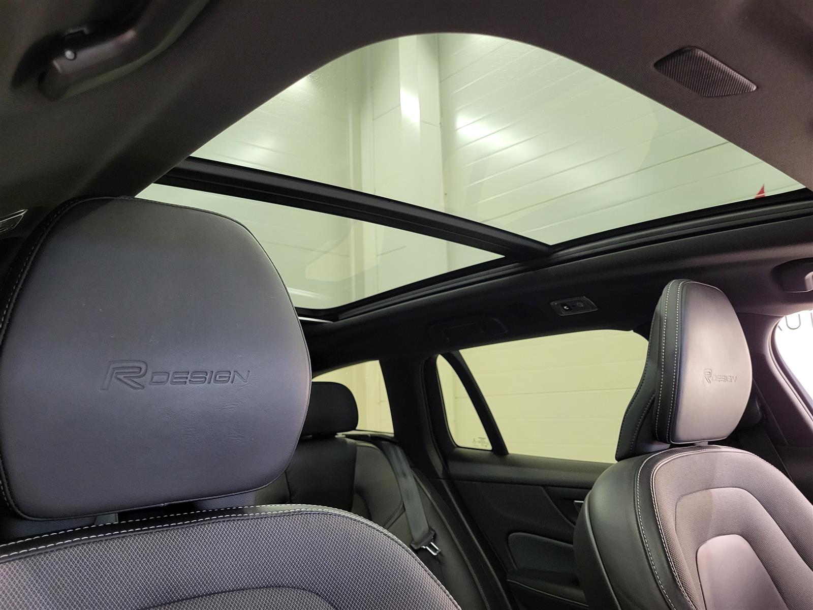 VOLVO V60 2019