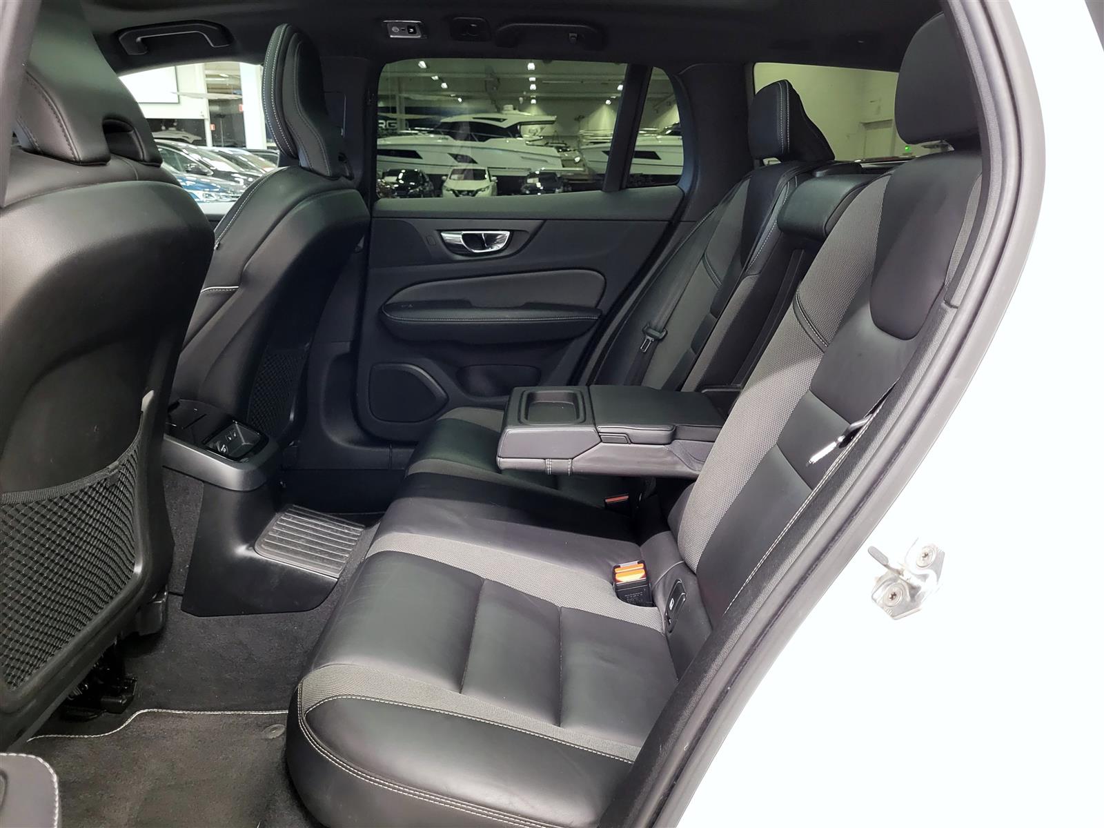 VOLVO V60 2019