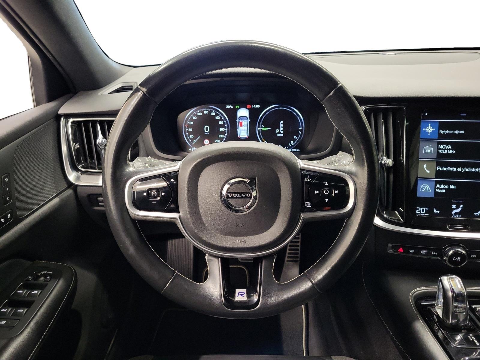VOLVO V60 2019