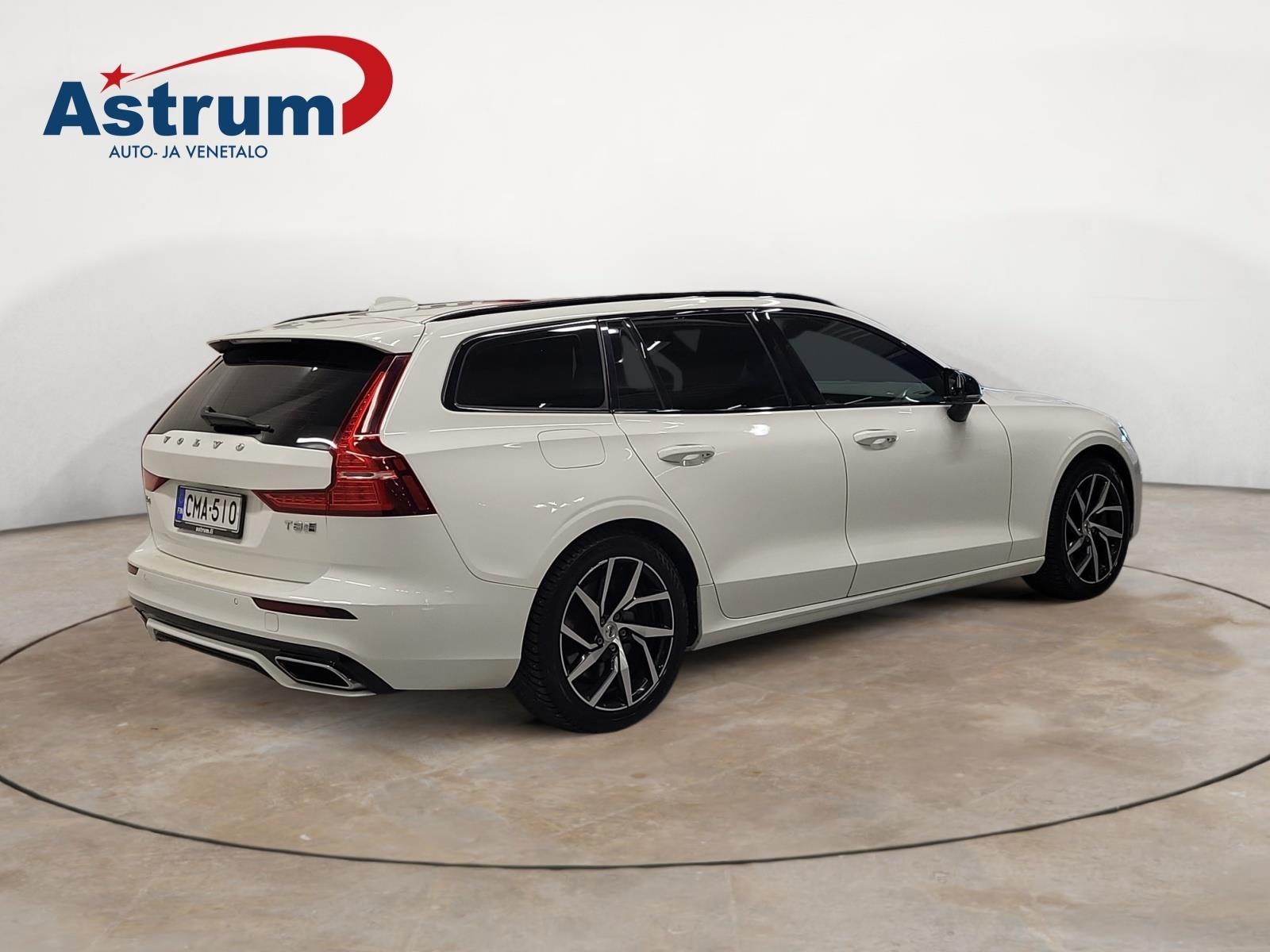 VOLVO V60 2019