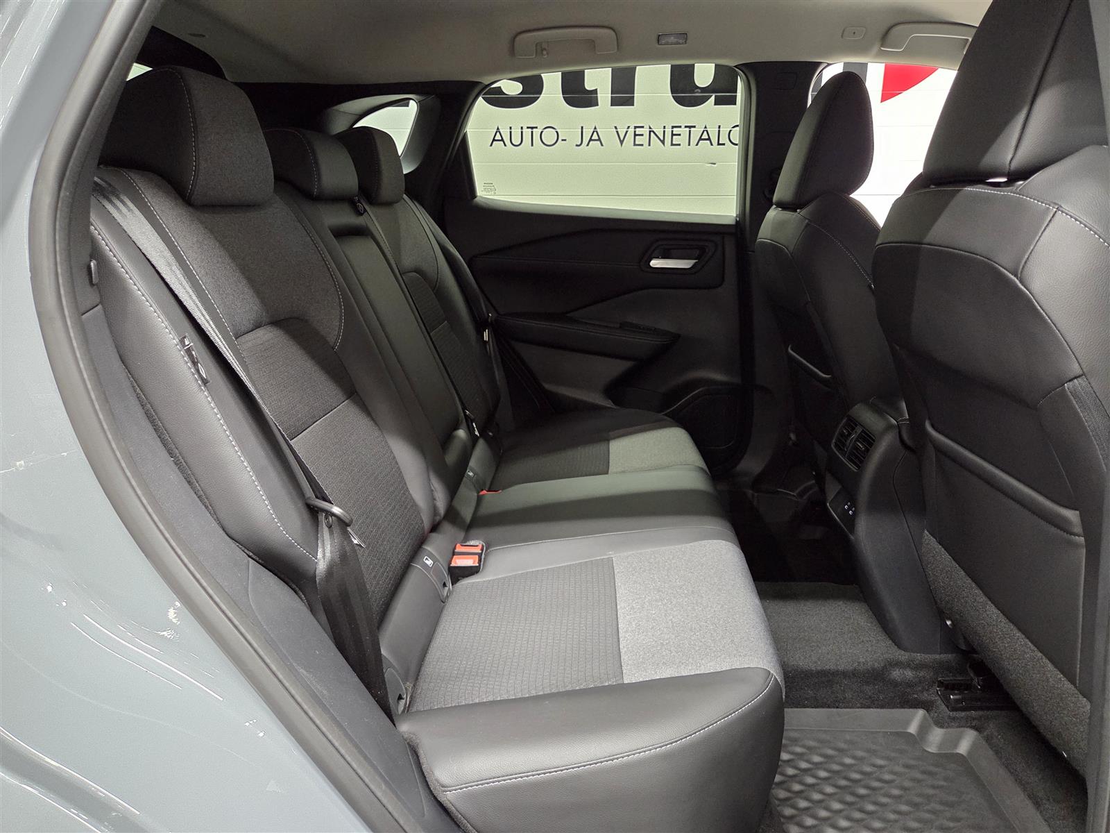 NISSAN Qashqai 2025
