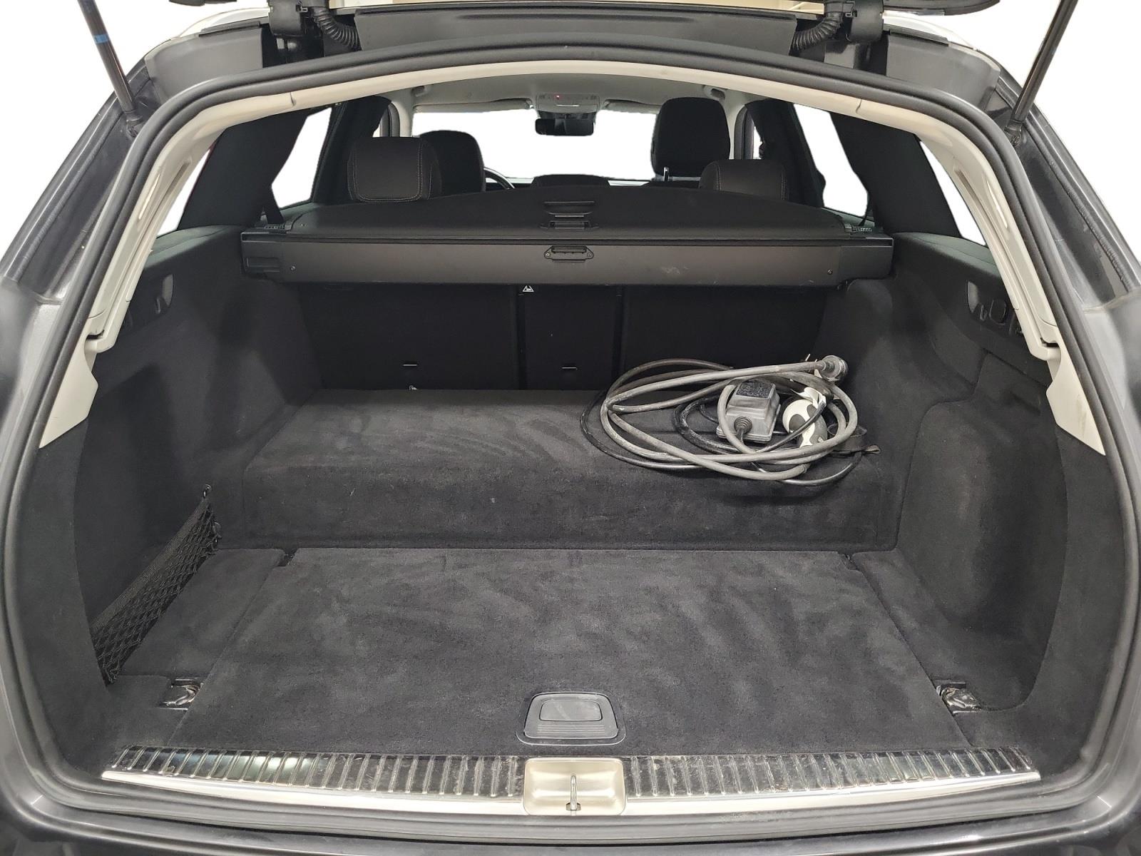 MERCEDES-BENZ E 2021