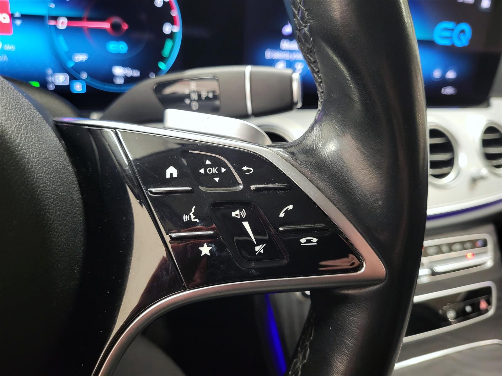 MERCEDES-BENZ E 2021