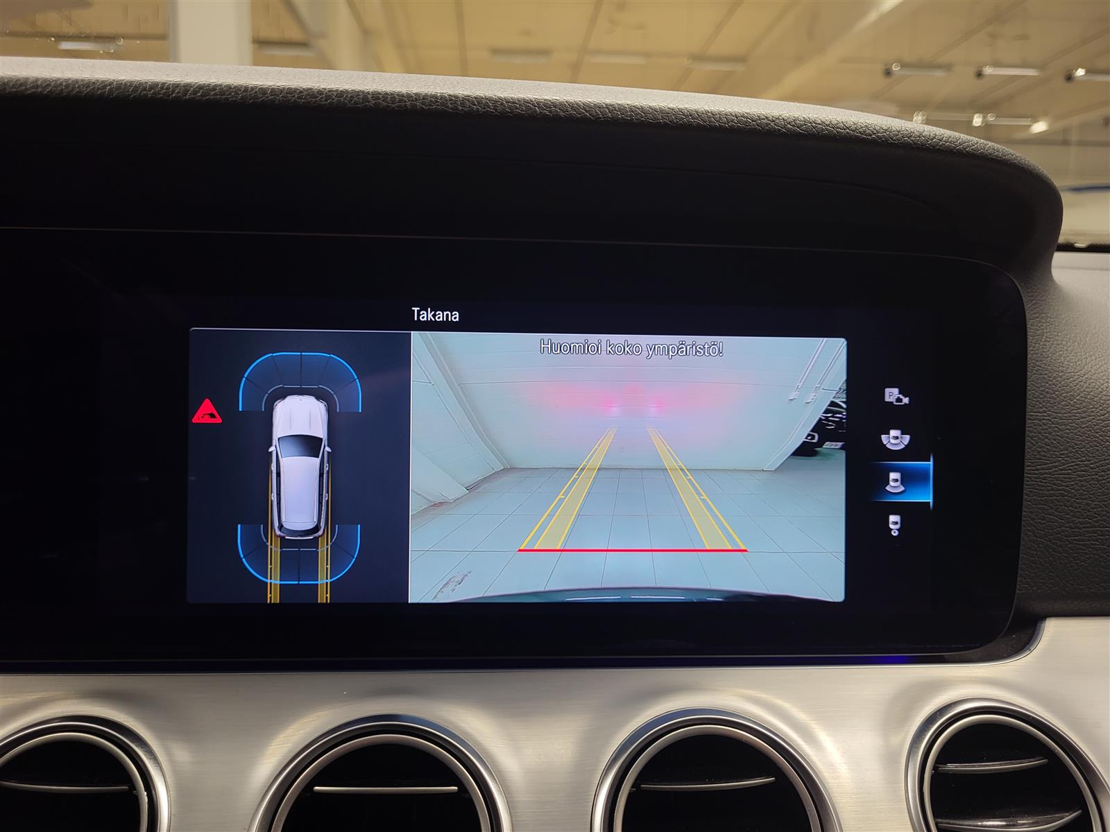 MERCEDES-BENZ E 2021