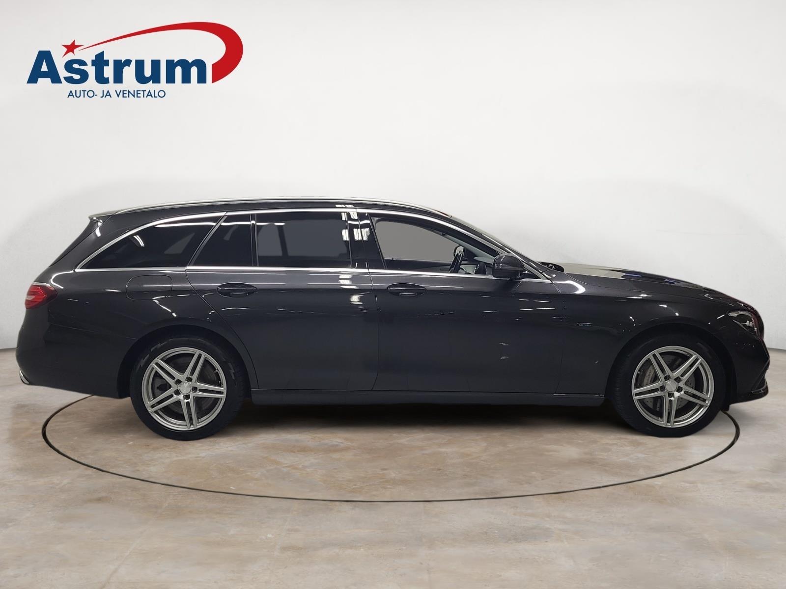 MERCEDES-BENZ E 2021