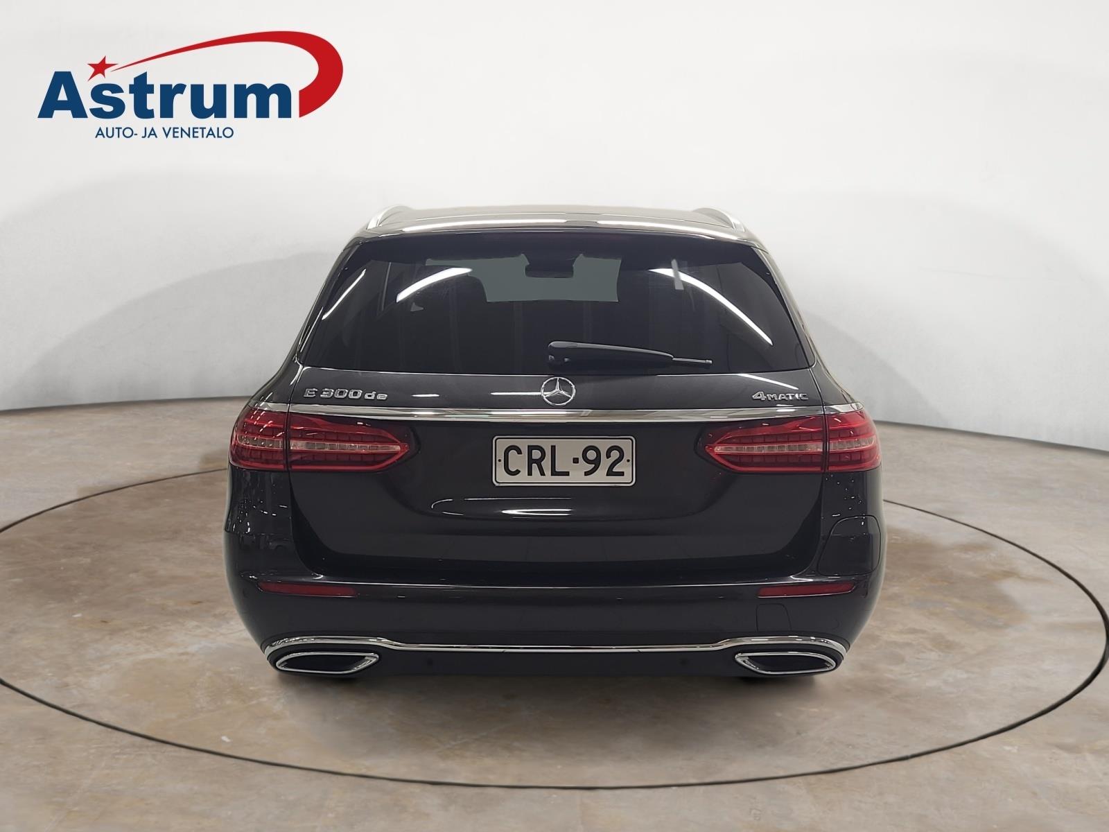 MERCEDES-BENZ E 2021