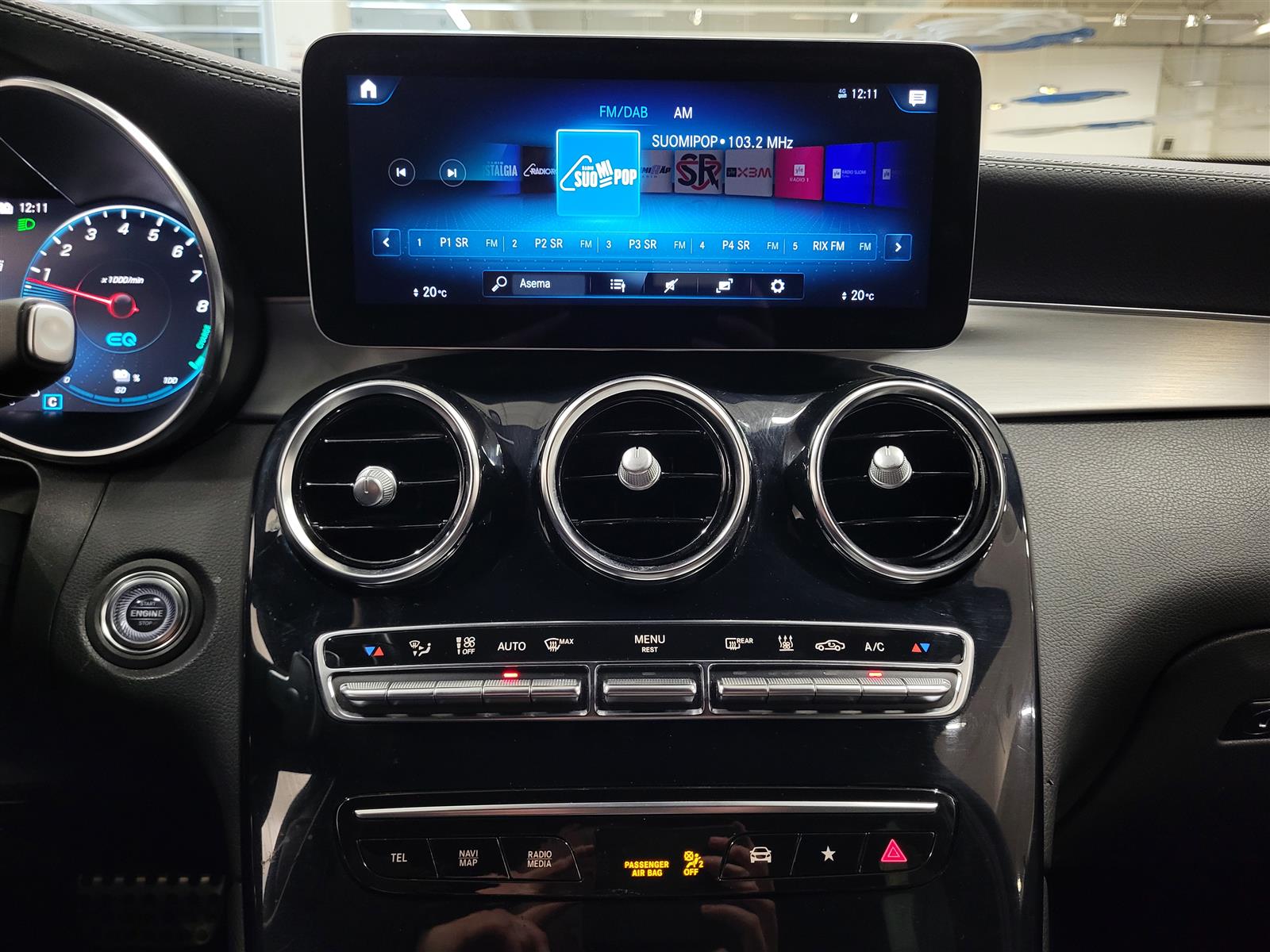 MERCEDES-BENZ GLC 2022