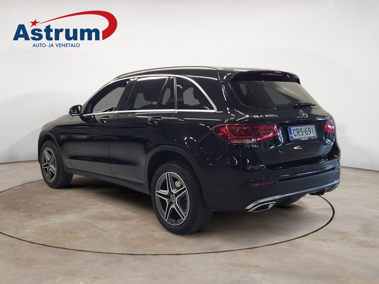 MERCEDES-BENZ GLC 2022