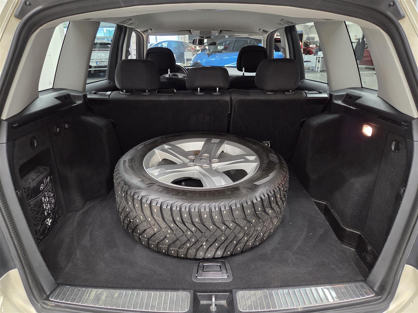 MERCEDES-BENZ GLK 2011