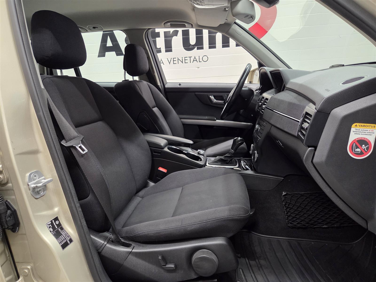 MERCEDES-BENZ GLK 2011