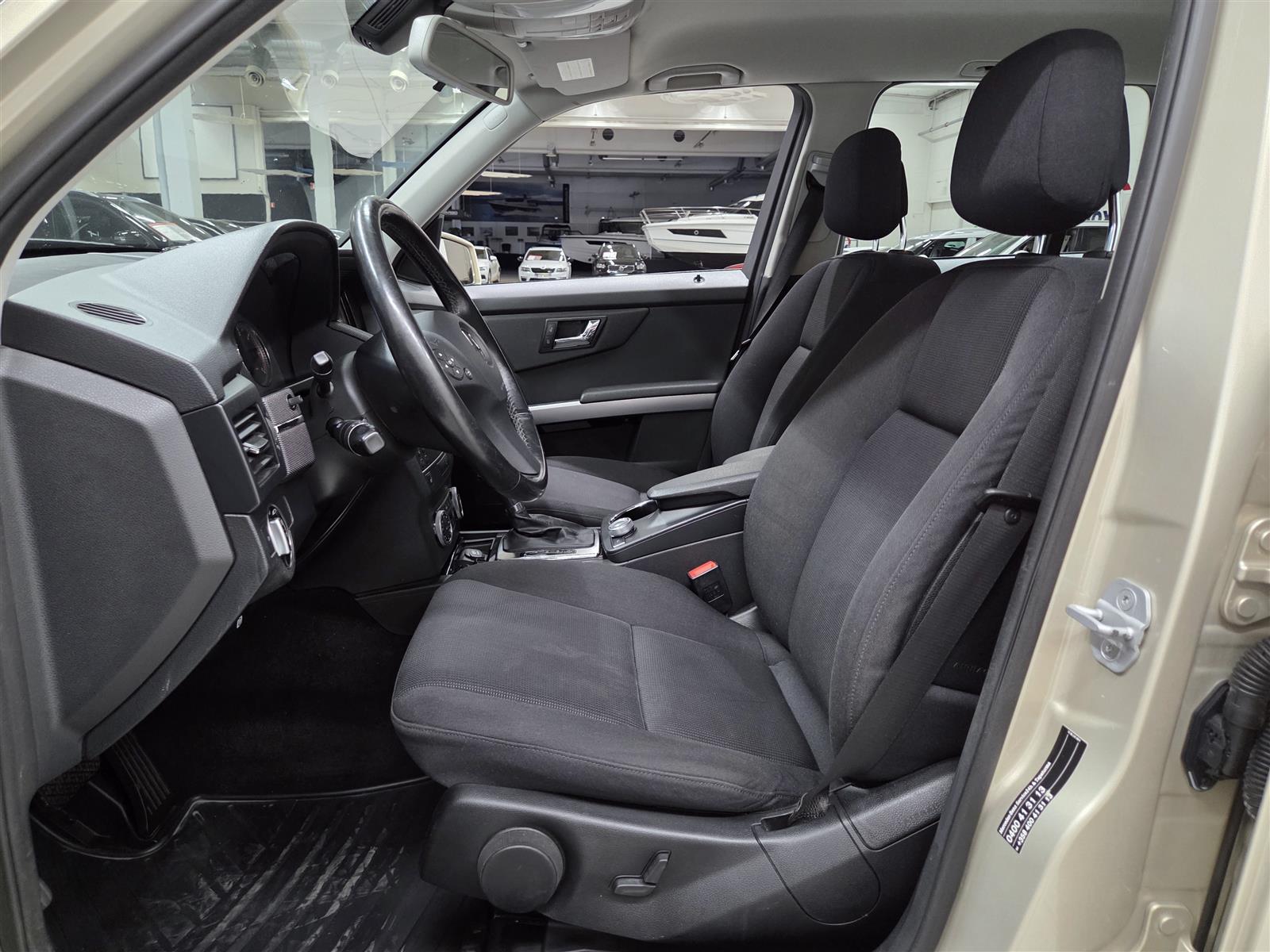 MERCEDES-BENZ GLK 2011