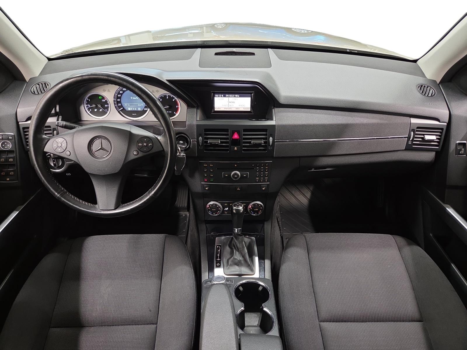 MERCEDES-BENZ GLK 2011