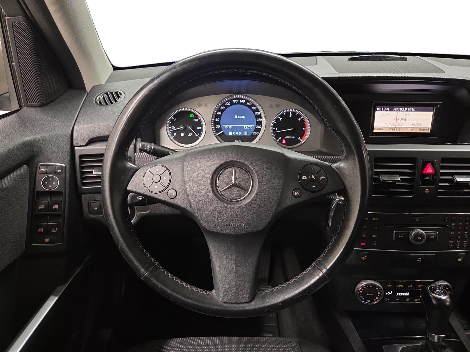 MERCEDES-BENZ GLK 2011