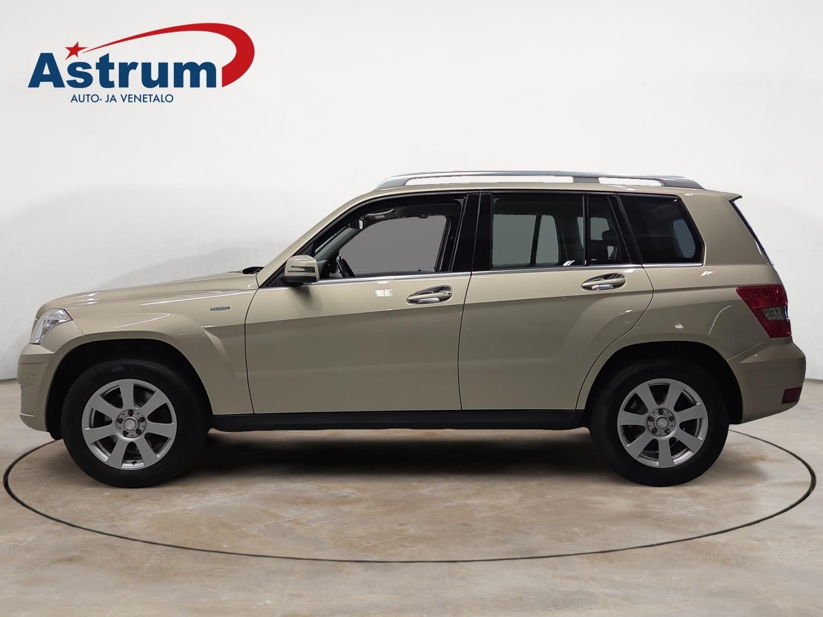 MERCEDES-BENZ GLK 2011