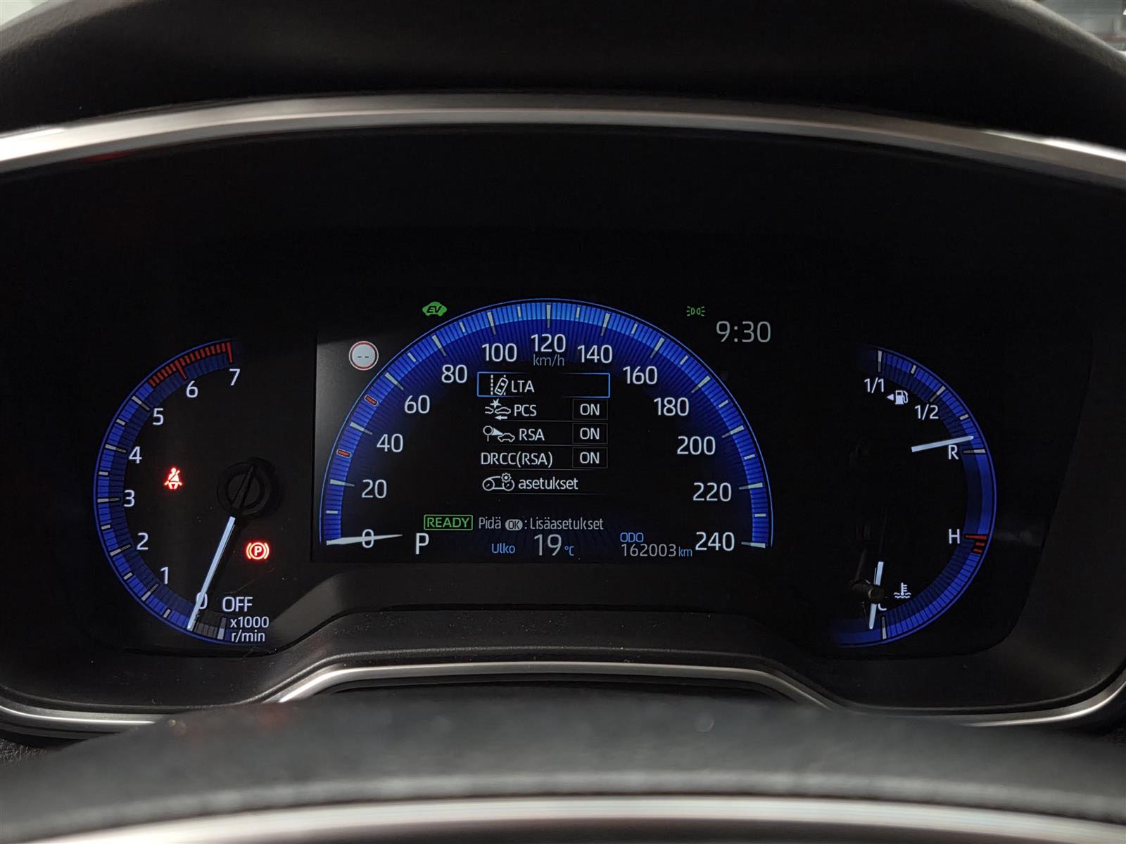 TOYOTA COROLLA 2019