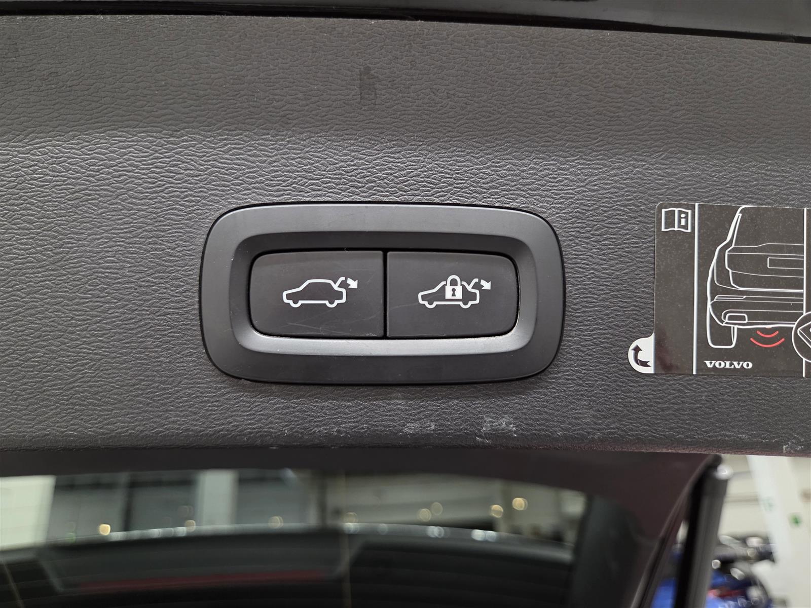 VOLVO XC40 2021