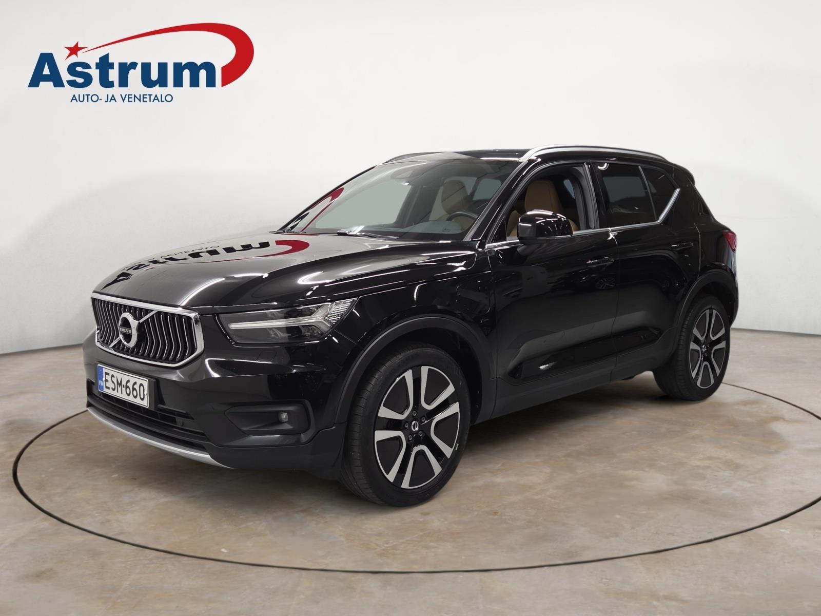 VOLVO XC40 2021