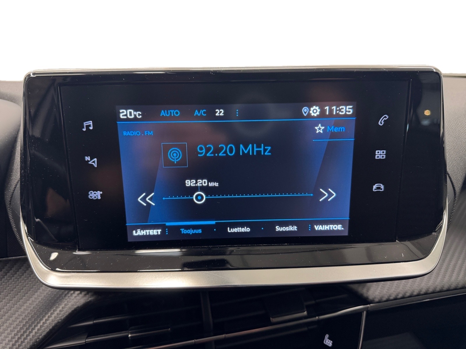 PEUGEOT 2008 2021
