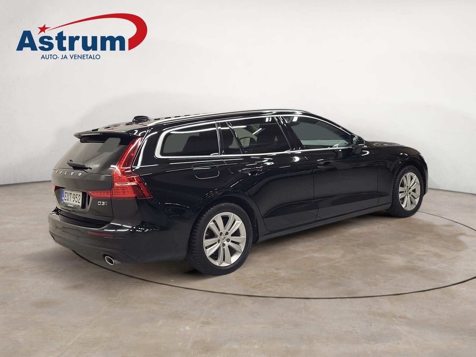 VOLVO V60 2019