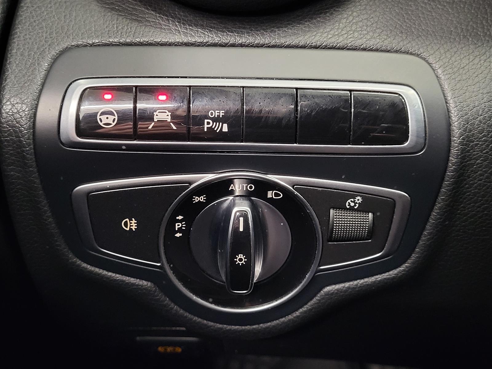 MERCEDES-BENZ C 2015