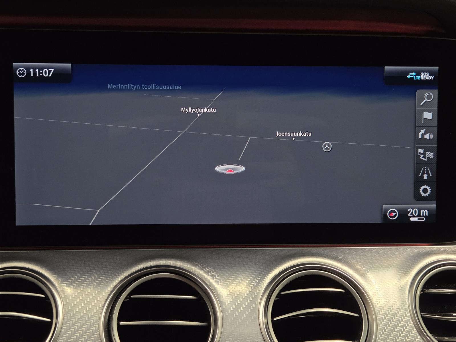 MERCEDES-BENZ E 2019