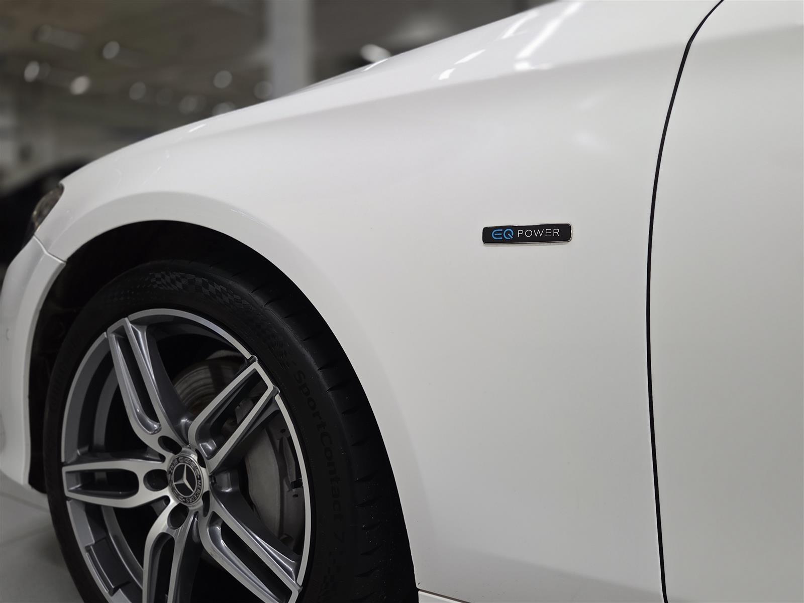MERCEDES-BENZ E 2019