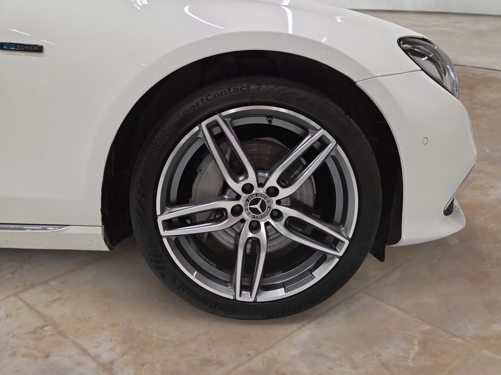 MERCEDES-BENZ E 2019