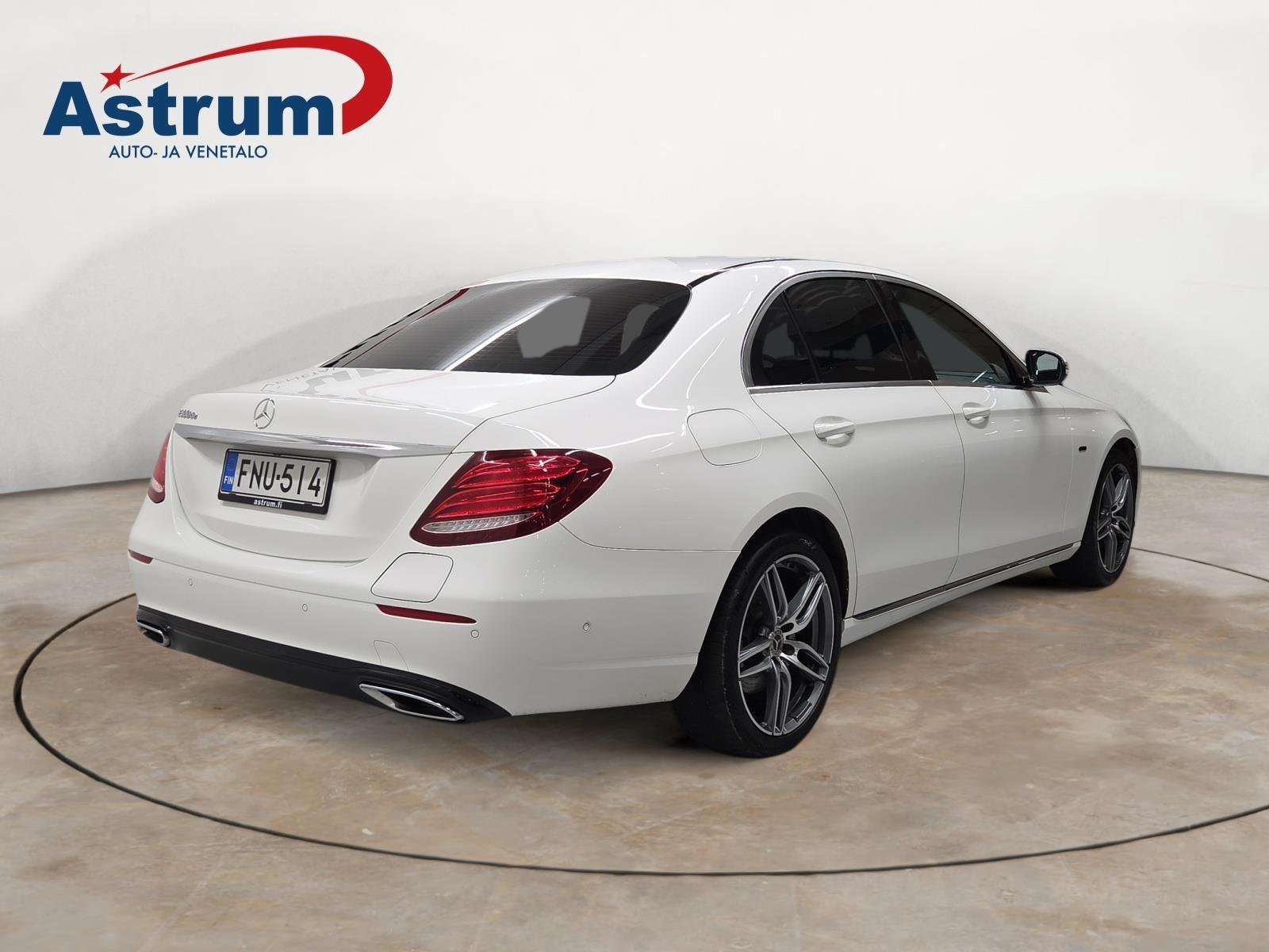 MERCEDES-BENZ E 2019