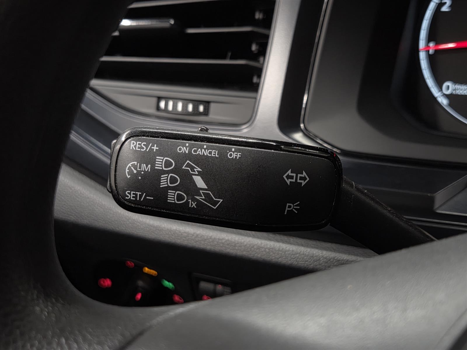VOLKSWAGEN POLO 2019