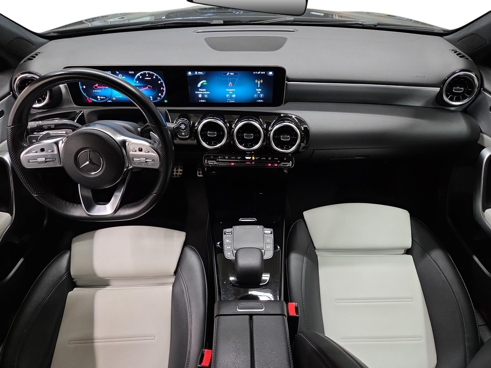 MERCEDES-BENZ A 2020