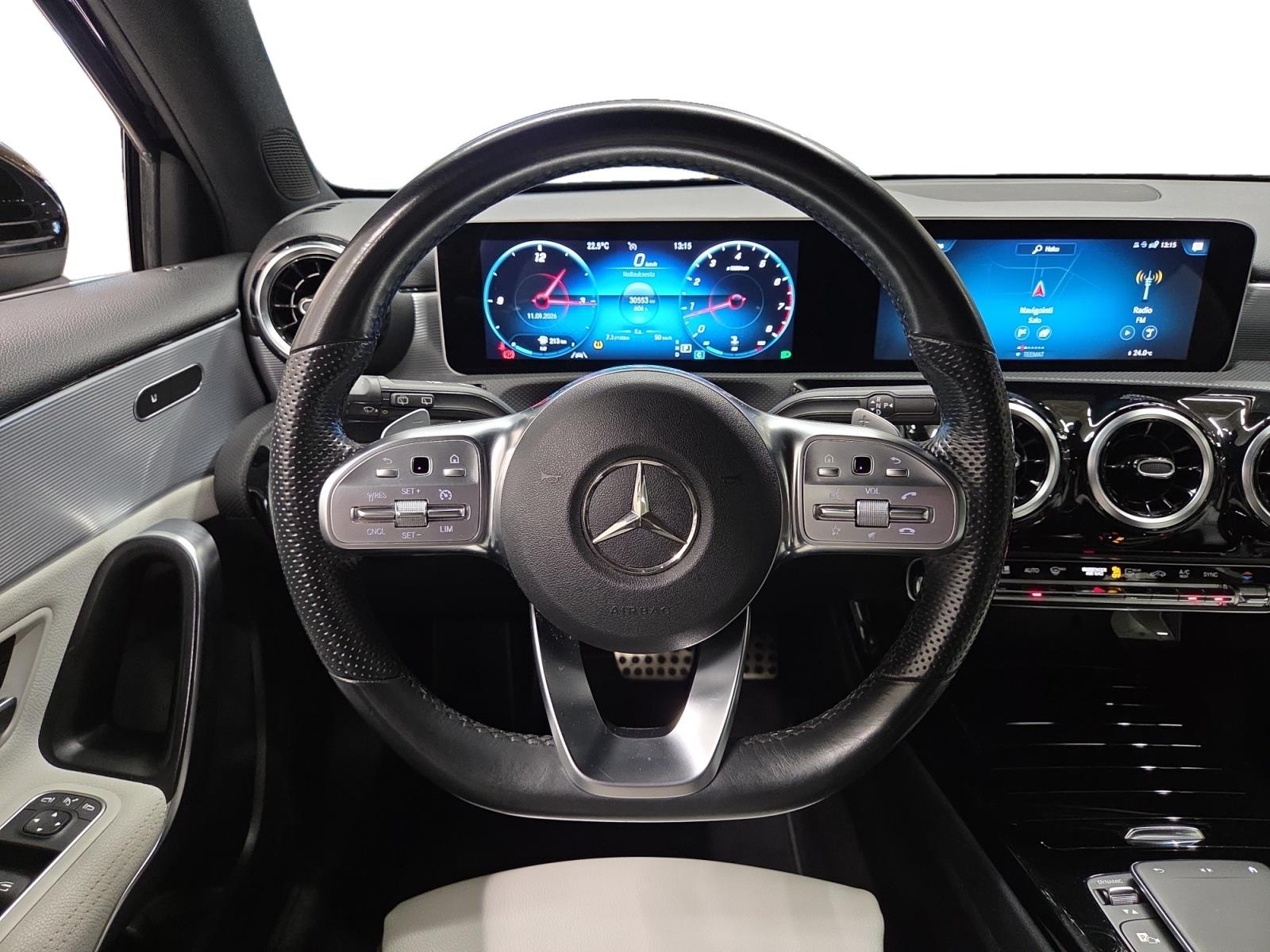 MERCEDES-BENZ A 2020