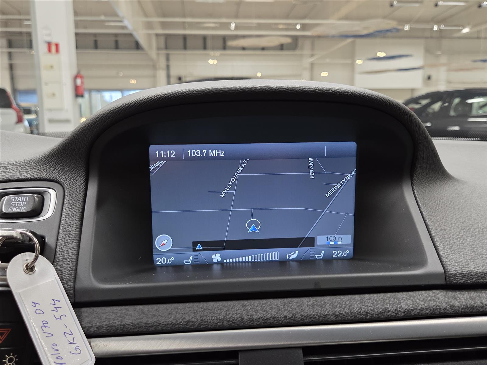 VOLVO V70 2014