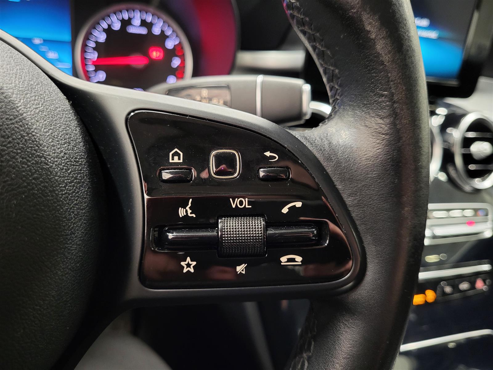 MERCEDES-BENZ C 2019