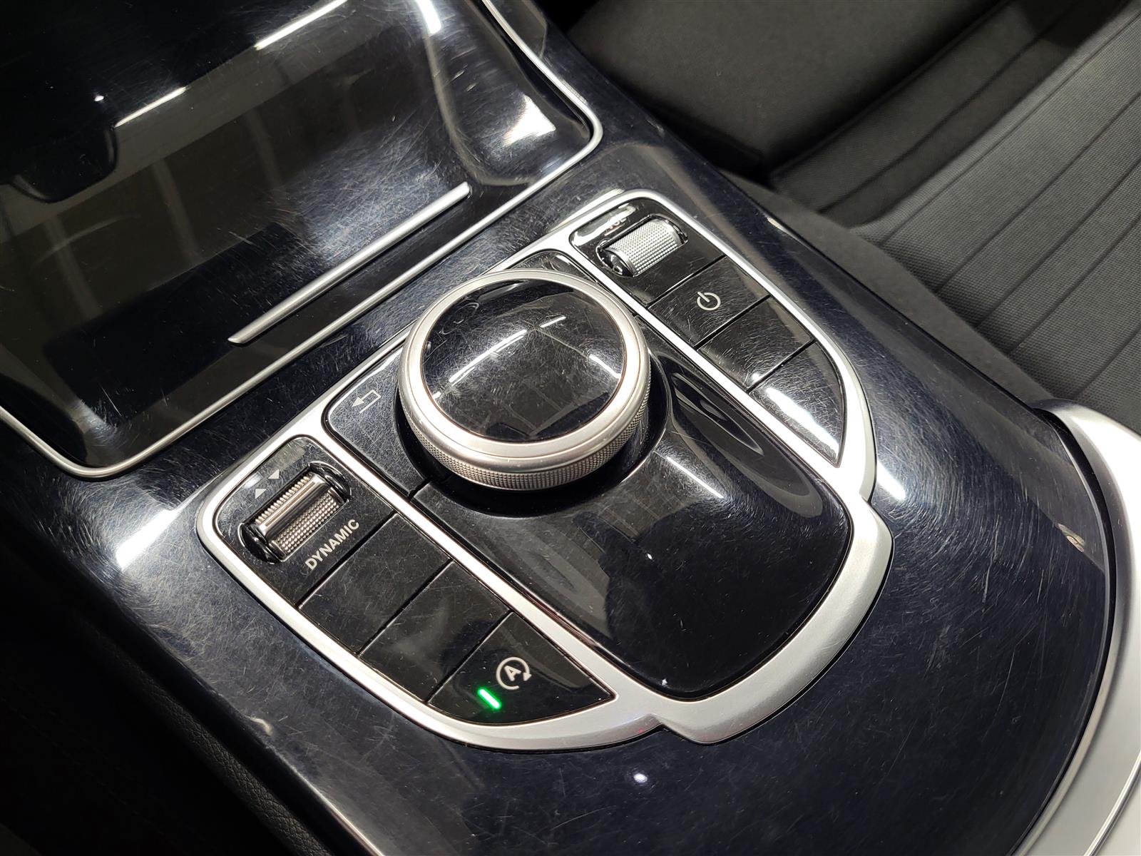 MERCEDES-BENZ C 2019