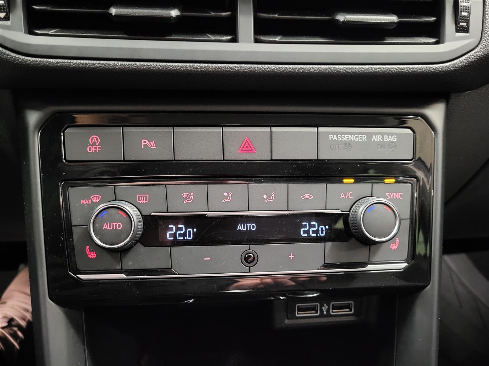 VOLKSWAGEN T-Cross 2019