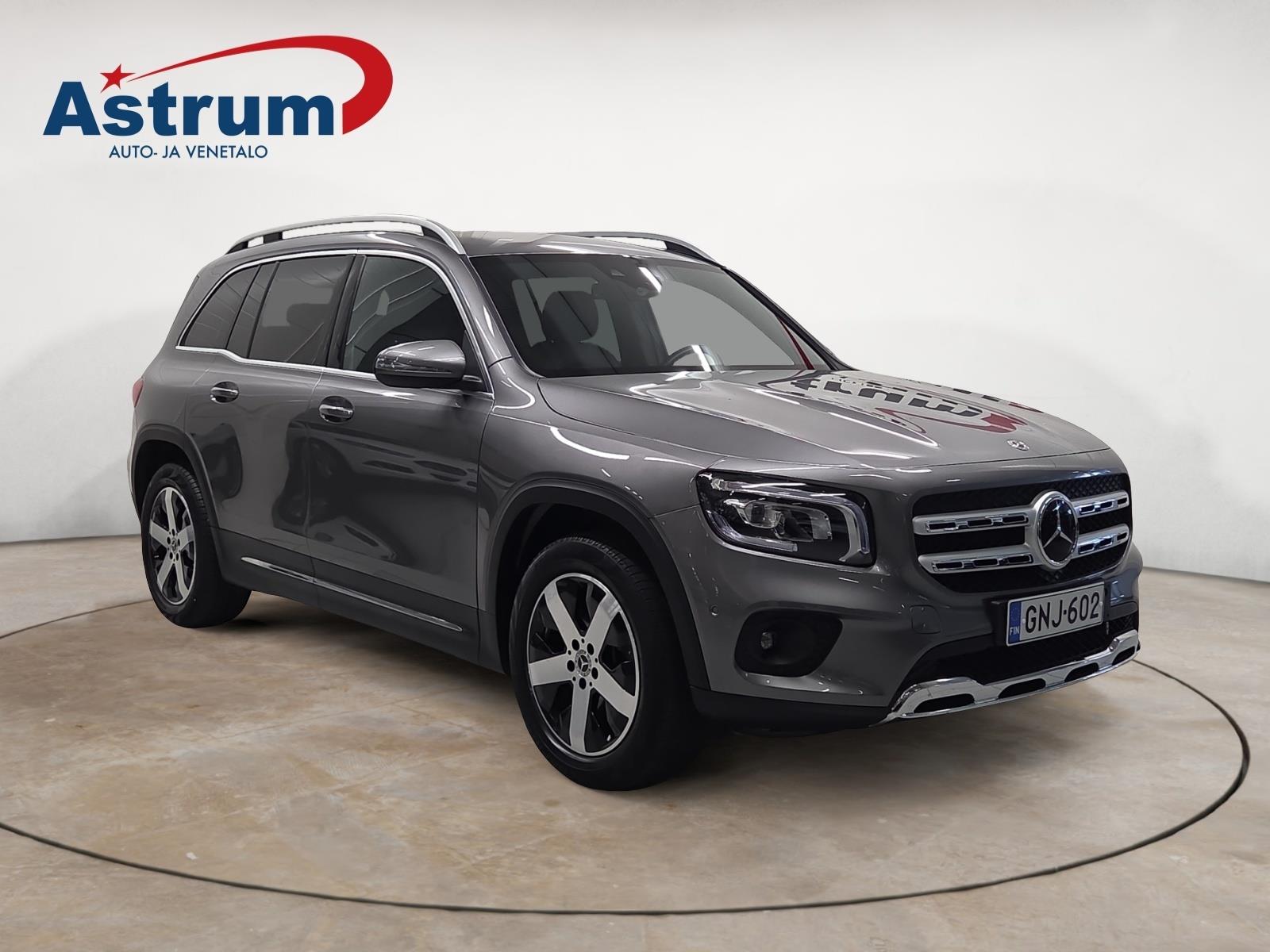 MERCEDES-BENZ GLB 2021